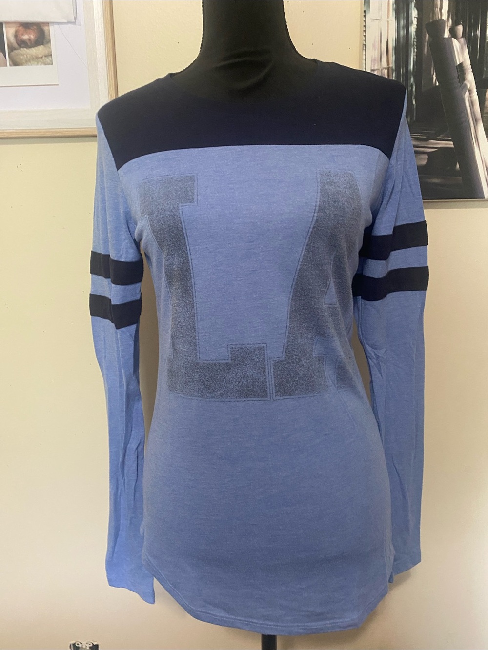 Stranded LA Blue Long Sleeve Tee with Navy Accents Sz Large